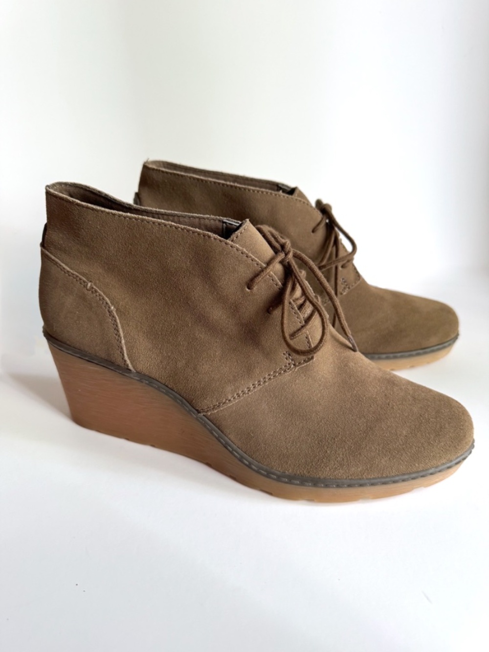 Clarks Hazen Charm Wedge Heel Suede Ankle Boots Size 10